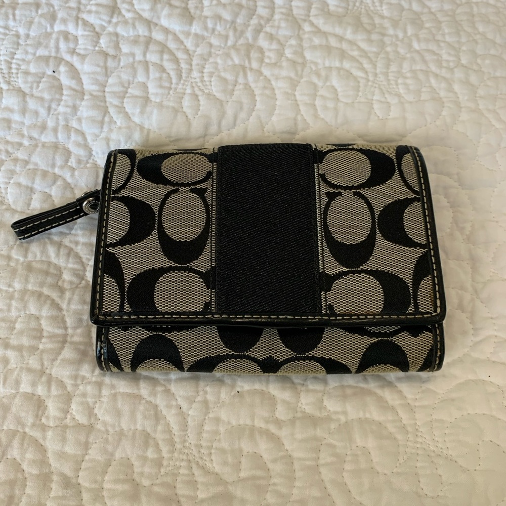 Coach Medium Wallet
